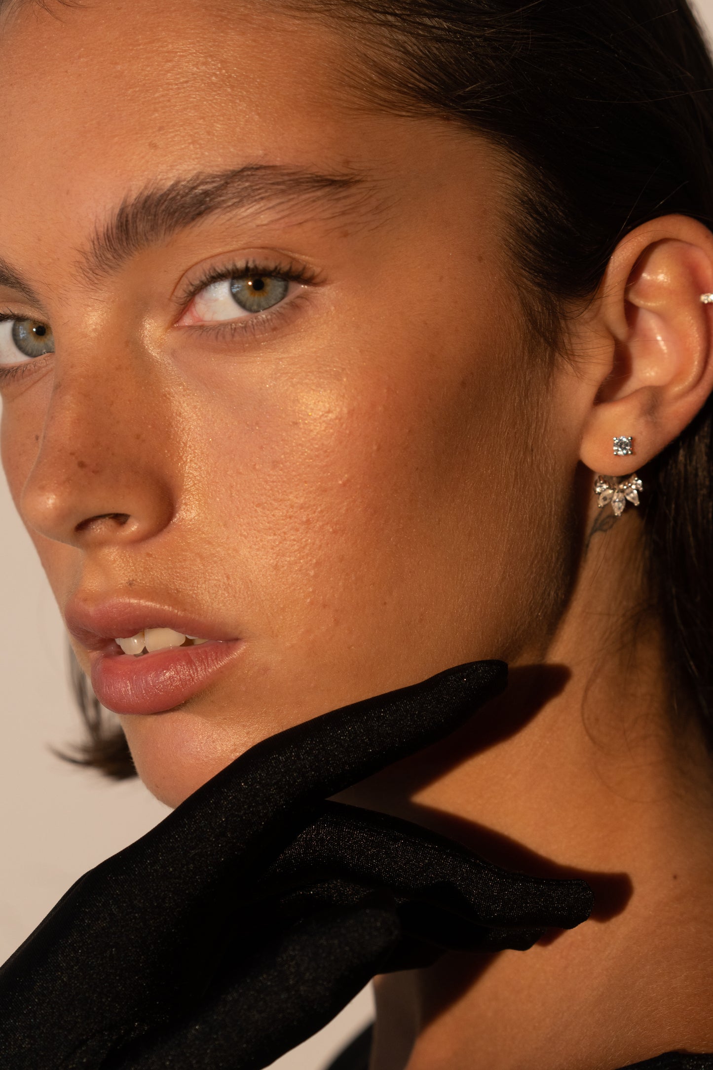 SINGLE LILY Earring